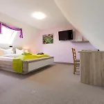 מלון Kraeuterhotel Garni Zur Klostergrotte