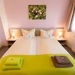Kraeuterhotel Garni Zur Klostergrotte Nohra (Weimar)