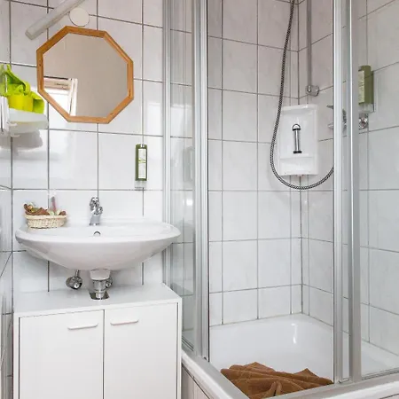 Kraeuterhotel Garni Zur Klostergrotte 3*