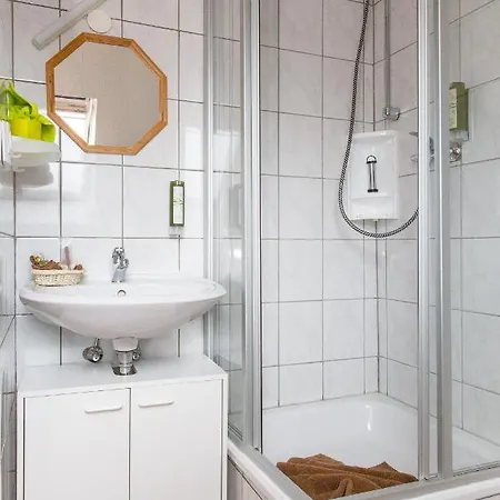 Hotel Kraeuterhotel Garni Zur Klostergrotte 3*