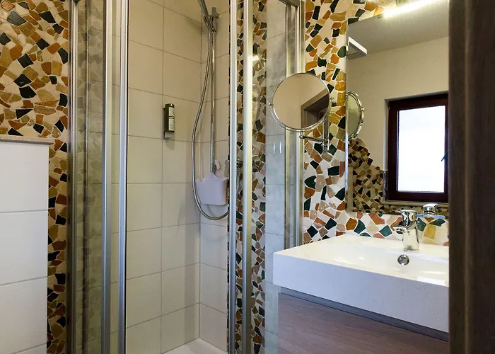 Kraeuterhotel Garni Zur Klostergrotte Nohra (Weimar)