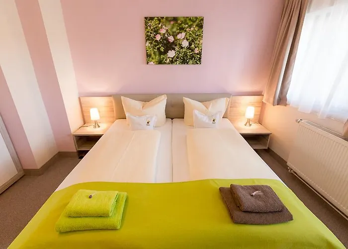 Kraeuterhotel Garni Zur Klostergrotte Nohra (Weimar)